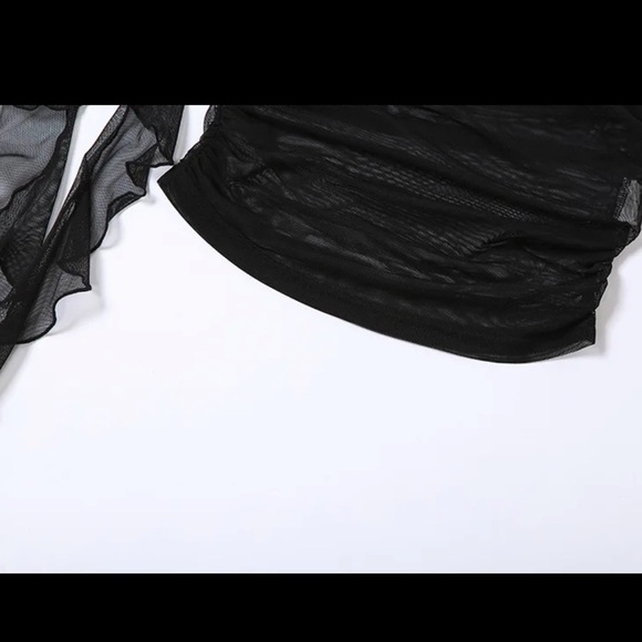 NEW to CASA B💫 | Florencia Sheer Mesh Floral Appliqué top in black - Picture 8 of 10